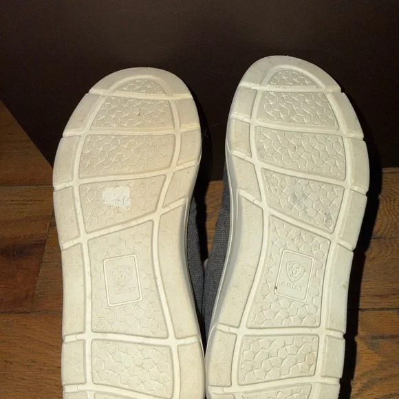 Ariat Kids' Charcoal Canvas Sneakers with Light Blue Details - Picture 3 of 5